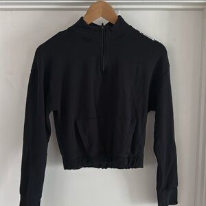 Gymshark crop 1/4 zip sweater black size small